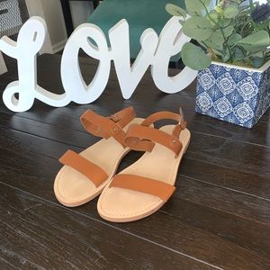 Brown Forever 21 sandals 🌙